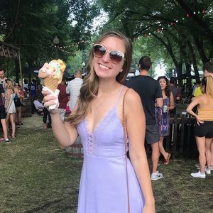 Meet your Posher, Alexis